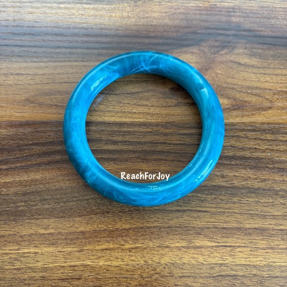 Turquoise Colored Bangle Bracelet Chunky Green Blue Marbled Design - Picture 3 of 5